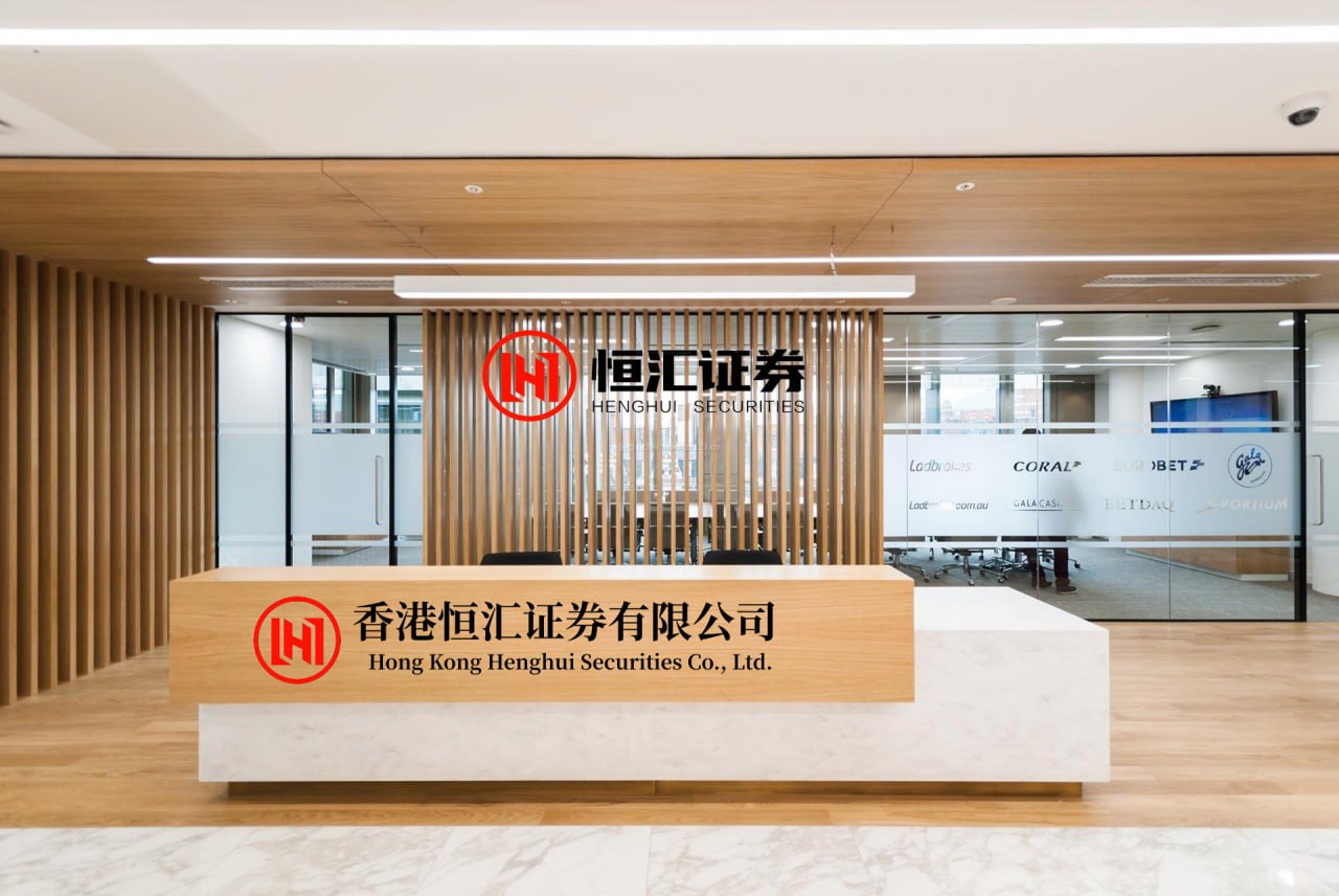 德邦国际 特朗普支持推迟濒危露脊鲸保护措施至2035年 引发环保组织强烈反对